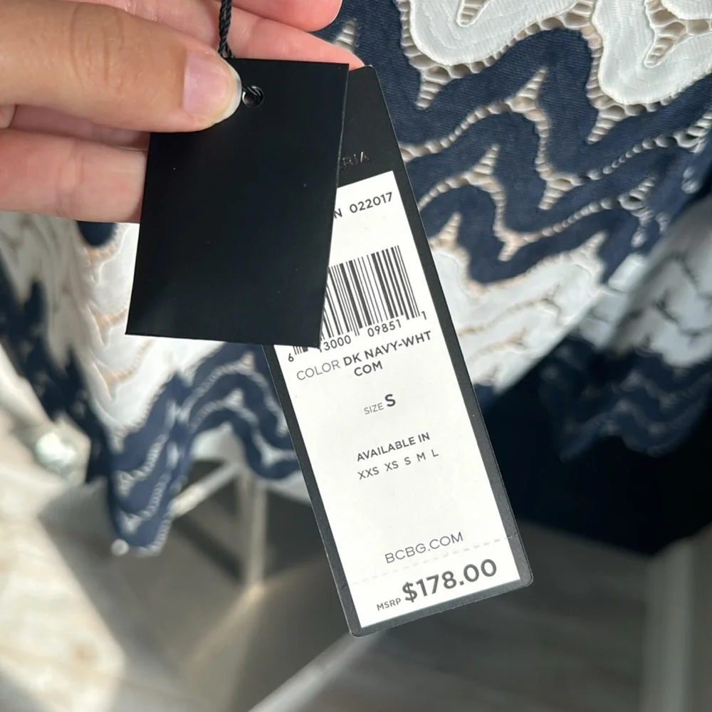 NEW bcbgmaxazria shelby wavy chevron mesh‎ lace blouse and skirt matching Set